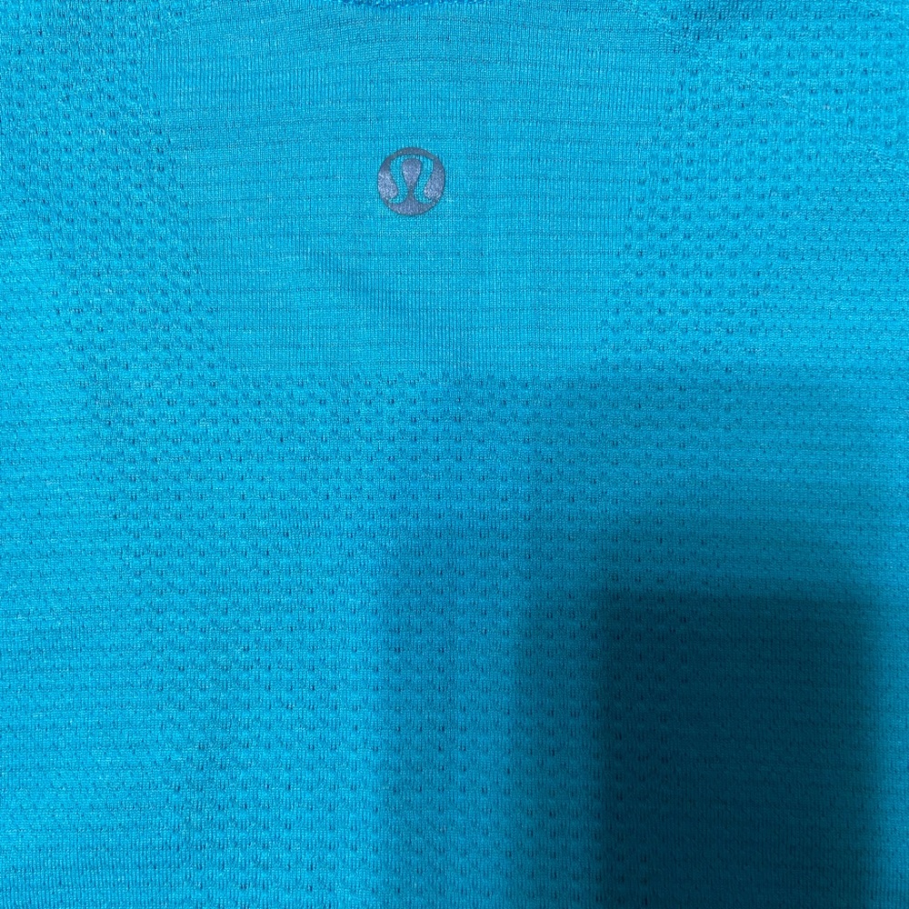 Lululemon Athletica TShirt - Picture 7 of 7